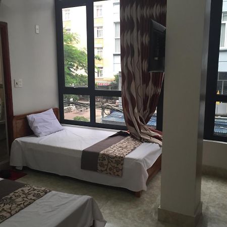 Anh Thuan Hotel 1 Cat Ba Island Exterior photo